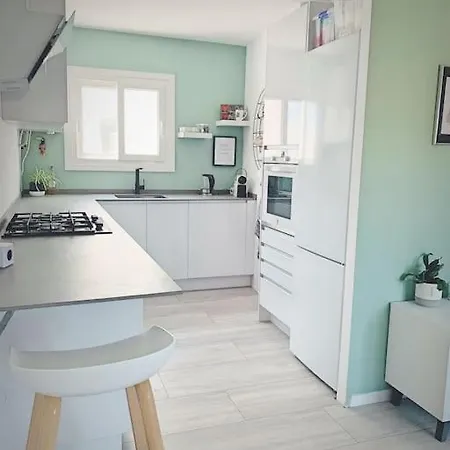 Apartment The Modern Penthouse In Old Town Estepona, 3 Bed 2 Bathroom