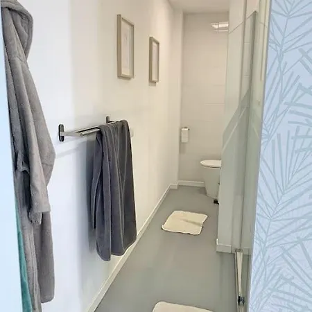 The Modern Penthouse In Old Town Estepona, 3 Bed 2 Bathroom *