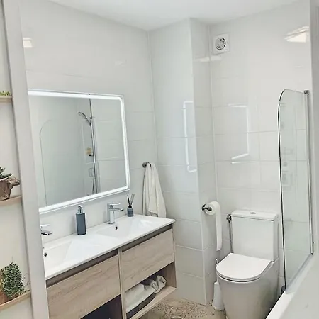 Apartment The Modern Penthouse In Old Town Estepona, 3 Bed 2 Bathroom *