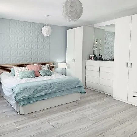 The Modern Penthouse In Old Town Estepona, 3 Bed 2 Bathroom * Estepona